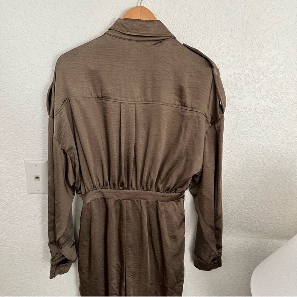 House of CB '❗️Antonella' Satin Jumpsuit
size small - Picture 11 of 13